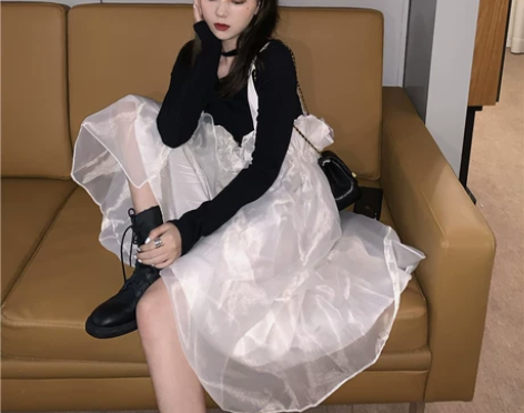 心机法式减龄网纱背带裙小仙女套装裙女秋春冬...
