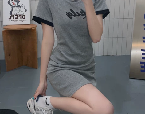 大码胖mm显瘦连衣裙女夏季2021新款字母...