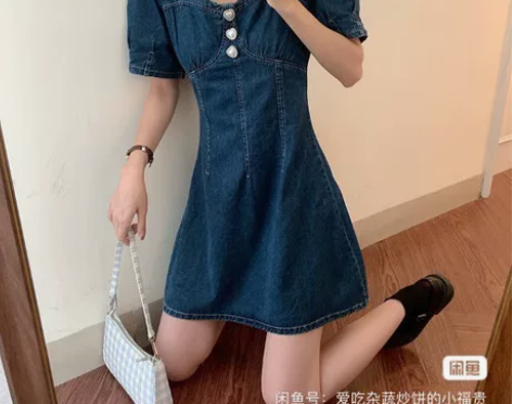 法式复古方领泡泡短袖薄牛仔连衣裙 感兴趣的...