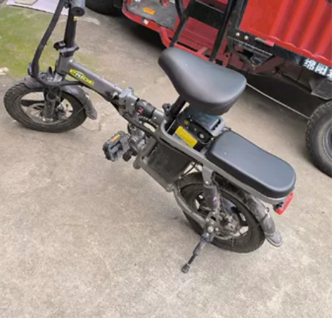 折叠电动车,进口机芯,减震效果好,用了几个...