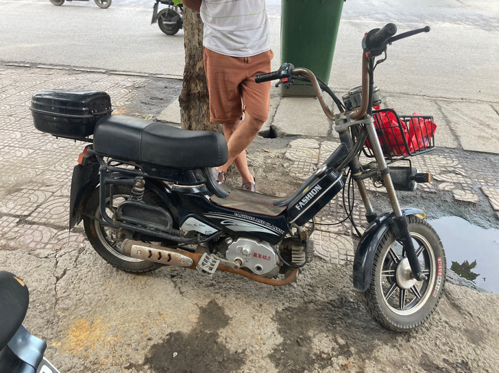 不跑外卖了，4000多公里，电打火，跑外卖...