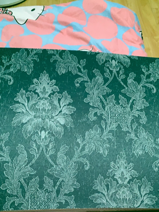 路维森品牌墙布。带纳米三防。款式多素色带花...