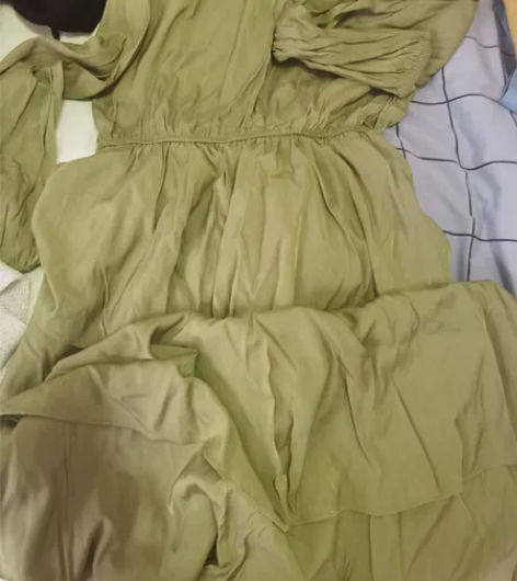 褶皱松紧蛋糕裙，30 感兴趣的话点“我想要...