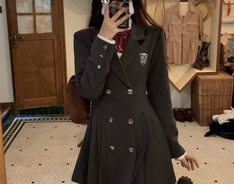 春秋学院风连衣裙女复古黑色高级设计感收腰显...