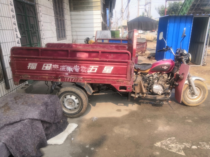雷沃200发动机水冷三轮摩托车,拉沙专用车...