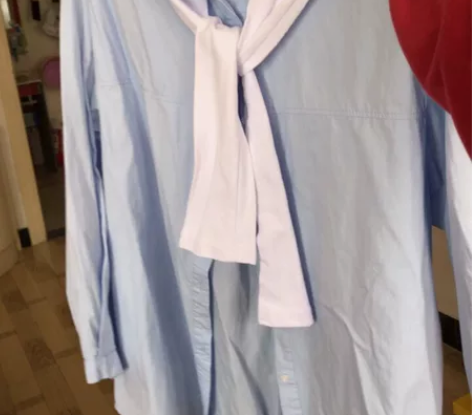 中长款蓝色衬衫披肩  颜色特别好看 很衬皮...