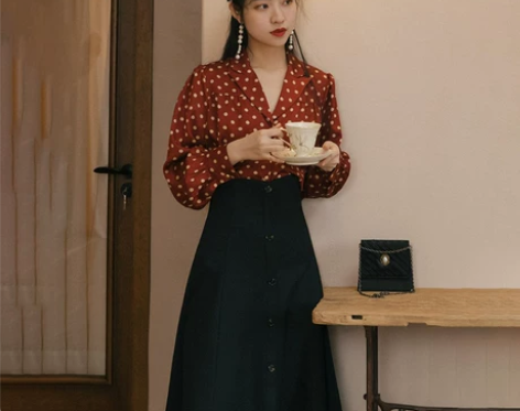 早春2022年新款港风套装女复古chic裙...