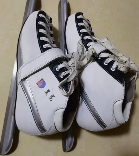 正品黑龙大道速滑冰刀鞋，99新的闲置，一次...