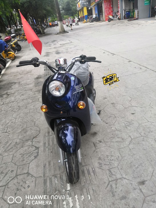 银洋电动车60V20A五个大电池，包上绿牌...