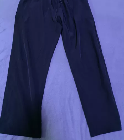 男士休闲裤，摸起来凉凉的，4xl，不是品牌...