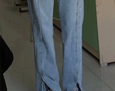 新塘牛仔裤女直筒春季2022设计感小众开叉...