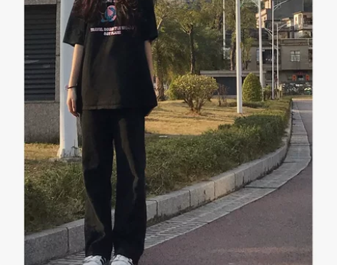 黑色牛仔裤女2021新款春季直筒宽松显瘦阔...