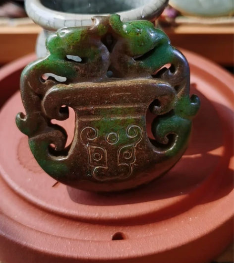 玉雕打包出售买一送一！ 感兴趣的话点“我想...