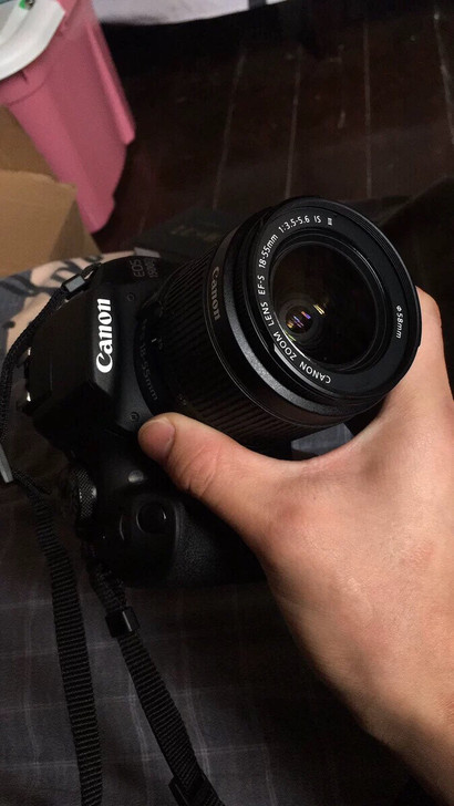 单反相机佳能1500D