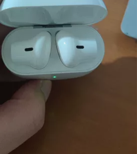 一加buds耳机，好久不用了发现左耳比右耳...