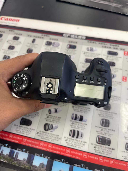 二手佳能6d单机 成色不错 如图 功能按键...