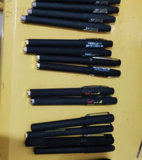 中性笔，按动中性笔，签字笔，25支 感兴趣...