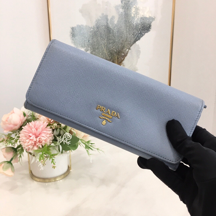 Prada普拉达##amp；middot；...