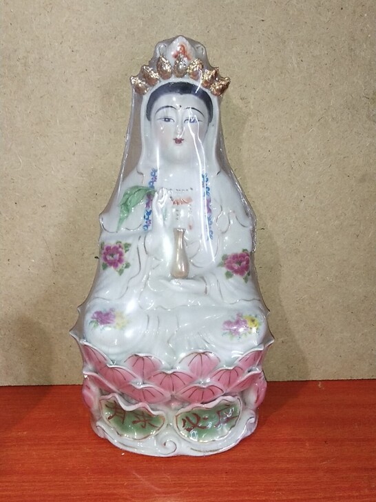 瓷佛像 观音菩萨
