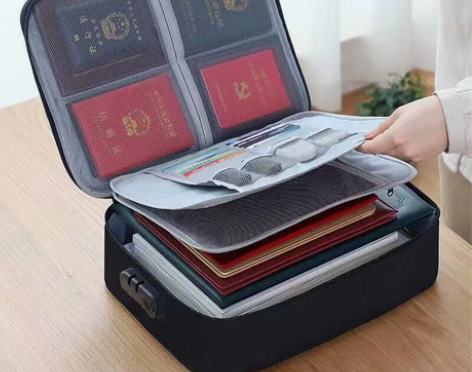 多层加厚证件包,可以放各种证件的包包,有密...