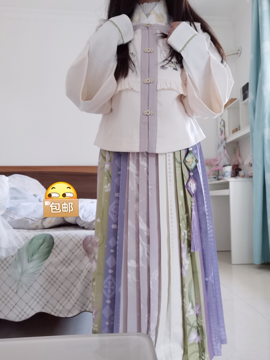【十三余小豆蔻儿】[眠沙]国风绣花方领上衣...