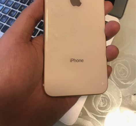 苹果8 64g国行 电池100 外观98新...