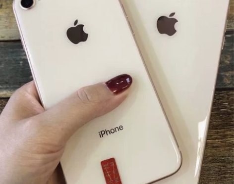 二手苹果8plus/8代可插卡便宜游戏机8...