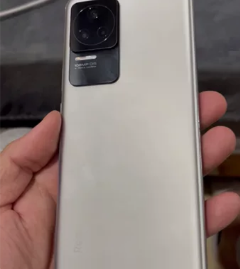 红米k50 pro  12+512今年4月...