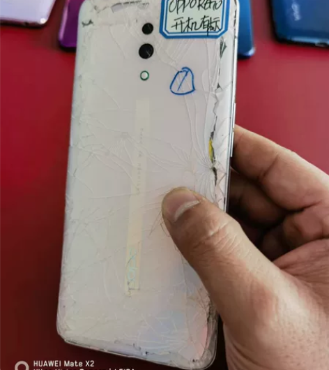 opporeno 开机屏坏 插卡可以打通电...