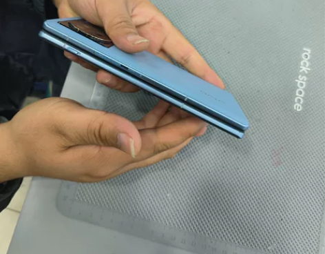 X fold  512内存基本没怎么用过家...