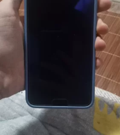 荣耀v10手机，麒麟970处理器打游戏追剧...