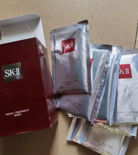 SK-II前男友面膜，买了几盒自用，有一盒...