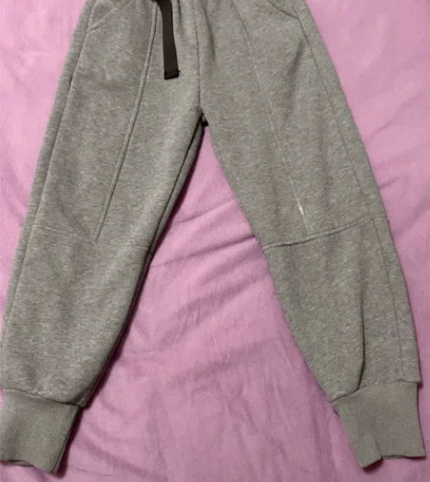 加绒运动裤，适合身高140，体重30公斤左...