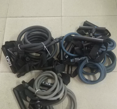 高质量闲置锻炼品牌一字拉力器 只剩三种磅数...