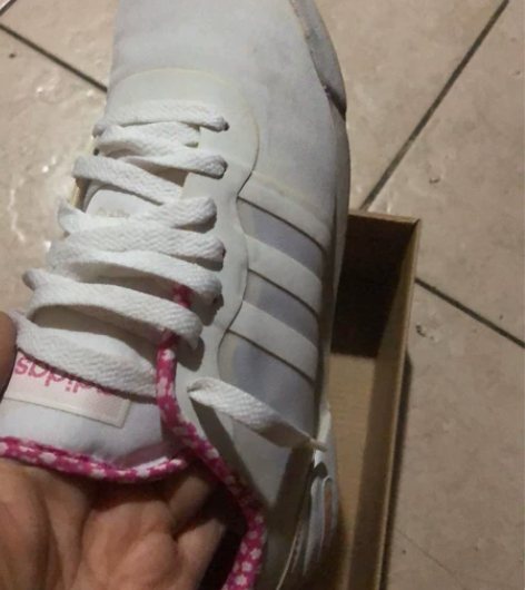 阿迪adidas女鞋，38码，适合瘦脚穿，...