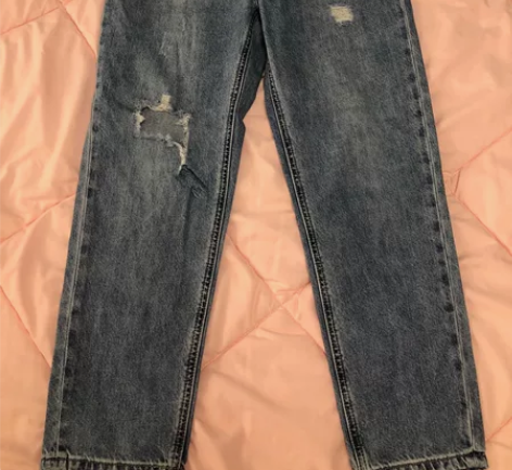 唐狮破洞牛仔裤，保真 实体店买的，不想穿了...