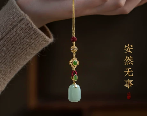 手机挂绳 手机挂绳琼睿天然和田玉平安无事牌...