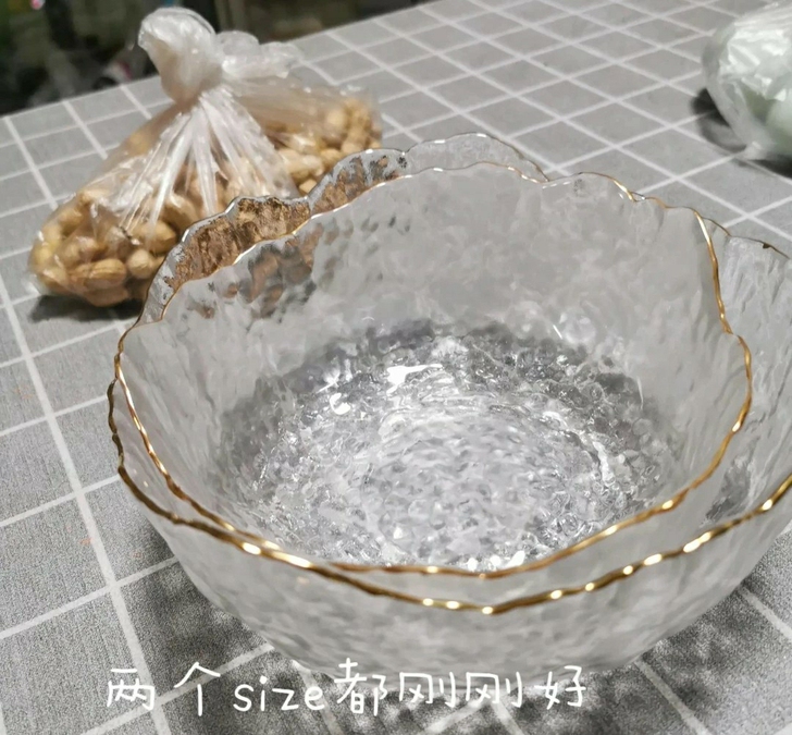 【甩卖一批金边沙拉玻璃碗】