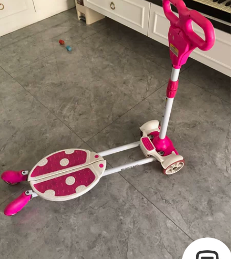 儿童剪刀车蛙式车滑板车，八成新，要搬家便宜...