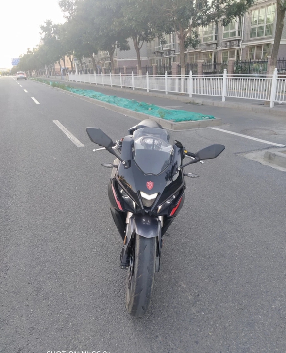 台荣gp1  400ABS版，宗申发动机，...
