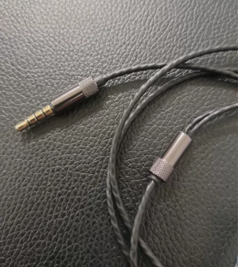 秒杀森海塞尔，经典重低音，效果杠杠的，售出...