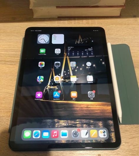 iPad pro第三代128GB，11寸！...
