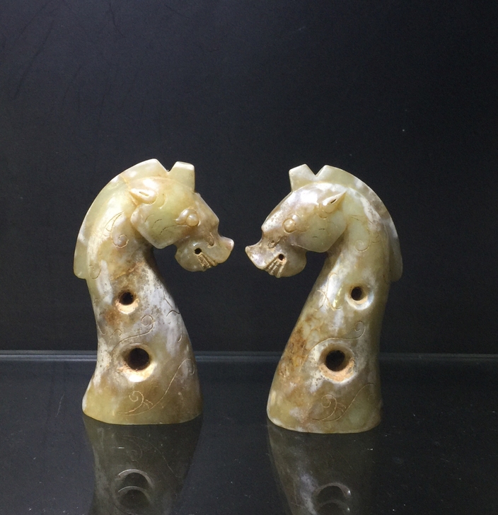 旧藏和田玉马头一对(总重300克)