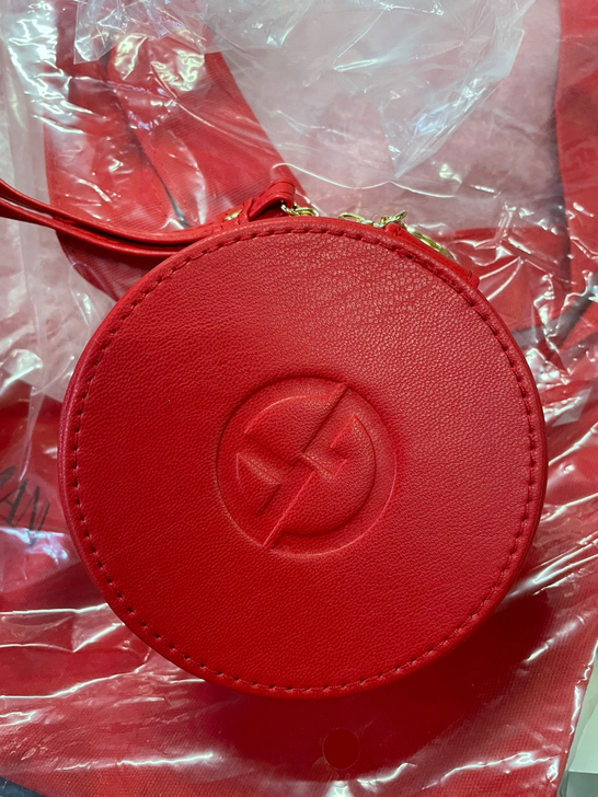 阿玛尼零钱包  红色 不包邮