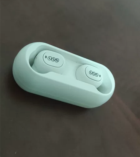 Qcy无线蓝牙耳机，音质好，但是左耳损坏无...