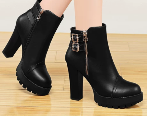 [转卖]秋冬新款女鞋单鞋女高跟鞋马丁靴女皮...