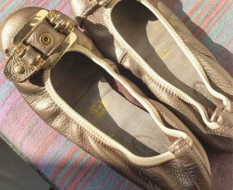 圣琪儿软底鞋,松紧口一脚蹬,36码 感兴趣...