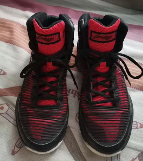 李宁运动鞋，38码，40，不包邮 感兴趣的...