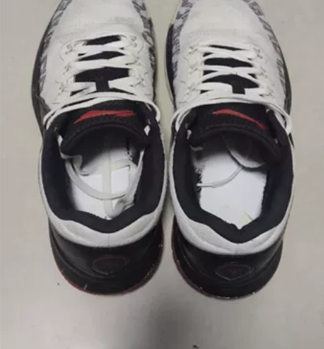 李宁韦德之道幻夜44码 无鞋垫无鞋盒 邮费...