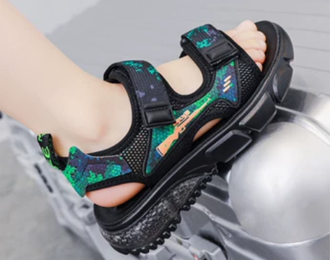 【狂欢价】李宁贵宾联名儿童凉鞋2021夏季...